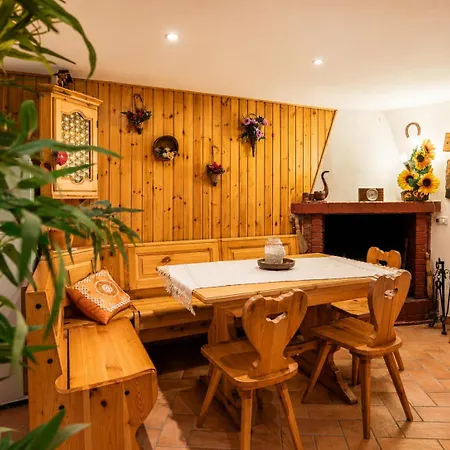 A Casa Di Nonna Rocchette Ri * Rocchette (Rieti)
